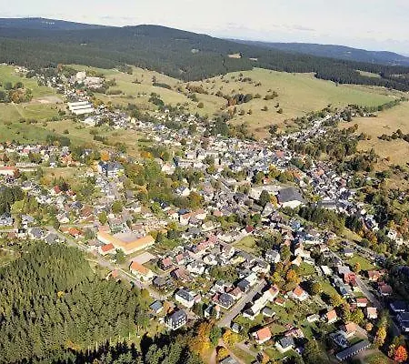 Gemuetliche Ferienwohnung Im Thueringer Wald, Nahe Des Rennsteigs - Pure Erholung Schmiedefeld am Rennsteig Exterior photo