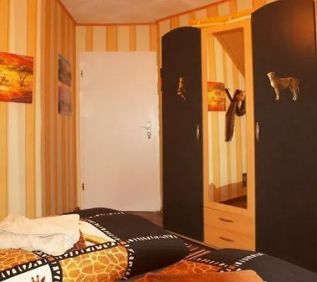 Gemuetliche Ferienwohnung Im Thueringer Wald, Nahe Des Rennsteigs - Pure Erholung Schmiedefeld am Rennsteig Exterior photo